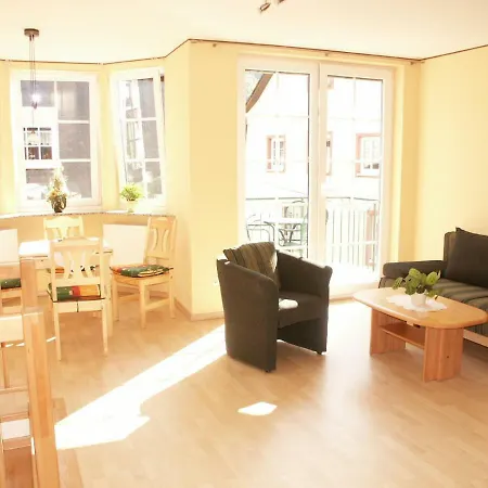 Gutshof Zenz * Ediger-Eller