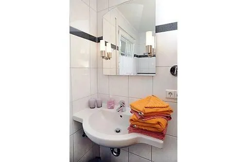 Gutshof Zenz Apartamento *